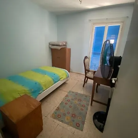 Blue House 3 Bedrooms * 利马索尔